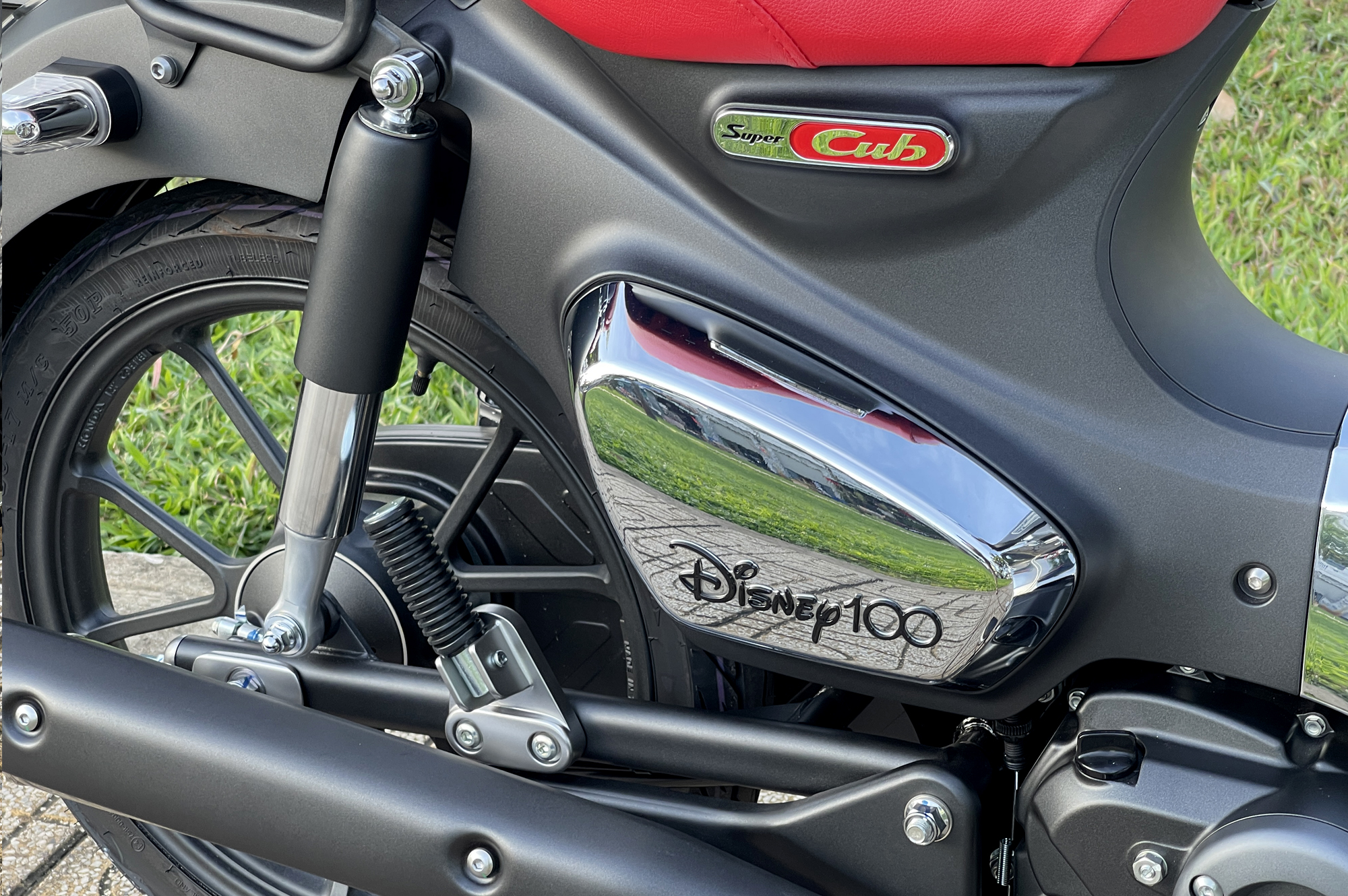COP HONDA CUB DISNEY 100 LIMITED